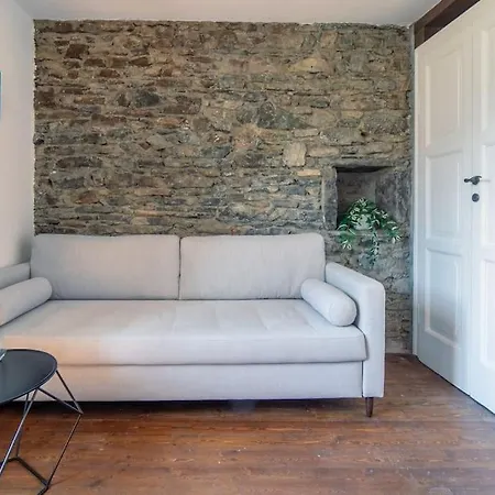 Apartment View + Jacuzzi + Garden+ Gym, Cernobbio