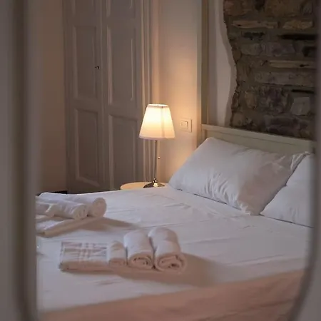Villa Lake View + Jacuzzi + Garden+ Gym, Cernobbio Appartement