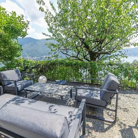 Villa Lake View + Jacuzzi + Garden+ Gym, Cernobbio Appartement *