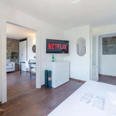 Amazing View With Jacuzzi, Private Garden&gym * Cernobbio