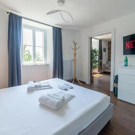 Amazing View With Jacuzzi, Private Garden&gym Cernobbio