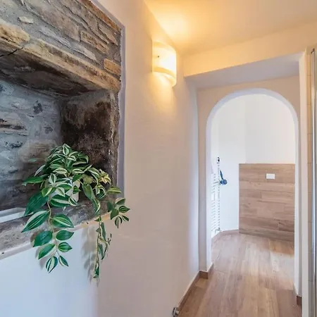 Amazing View With Jacuzzi, Private Garden&gym Cernobbio