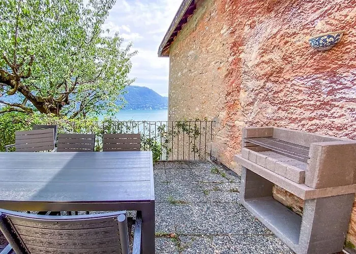 公寓 Amazing View With Jacuzzi, Private Garden And Gym