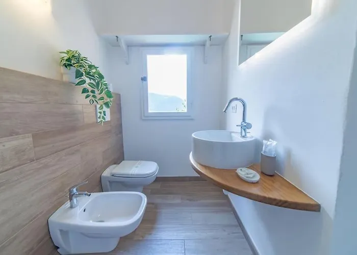 公寓 Amazing View With Jacuzzi, Private Garden And Gym